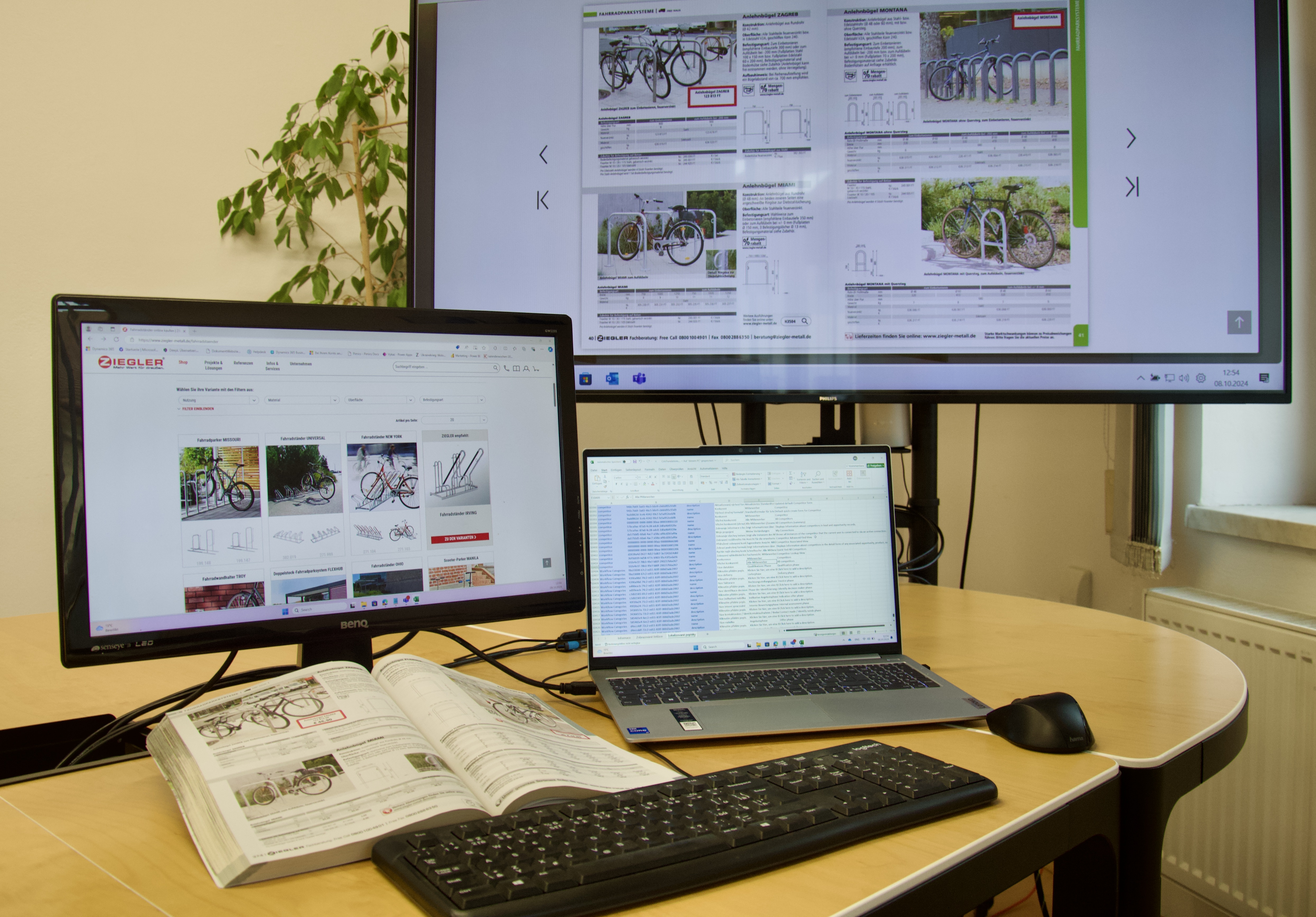 Product information managed in Pimics Product information managed by Pimics